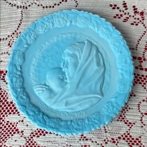 Fenton Light Blue Commemorative Plate Mother’s Day 1971